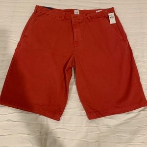 Gap Bermuda shorts red size 36 new with tags
